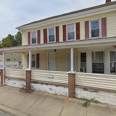 67 Water St, Milford, NJ 08848