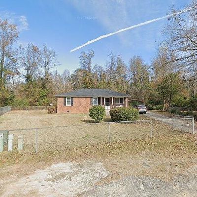 68 Lakeside Dr, Sumter, SC 29150