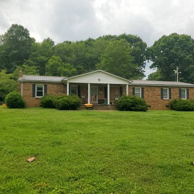 680 Oak Grove Rd, Goodspring, TN 38460