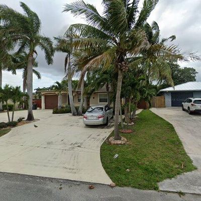 6880 Osborne Dr, Lake Worth, FL 33462