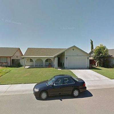 690 Pestana Dr, Galt, CA 95632