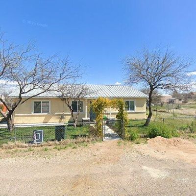 697 N Palm Ln, Benson, AZ 85602