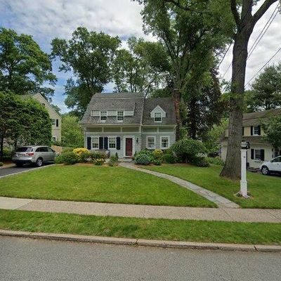 70 Gilbert Rd, Ho Ho Kus, NJ 07423