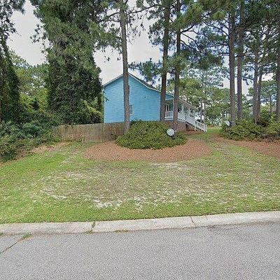 700 Stonington Dr, Fayetteville, NC 28311