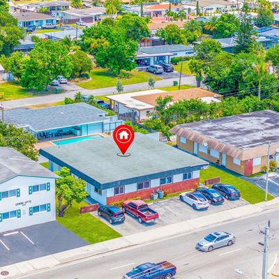 7031 Pembroke Rd, Pembroke Pines, FL 33023