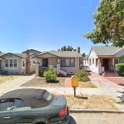 7039 Fresno St, Oakland, CA 94605