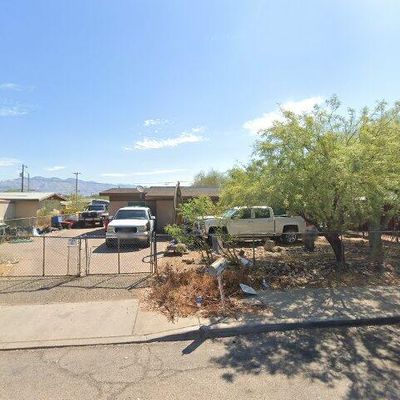 706 N Silverbell Rd, Tucson, AZ 85745