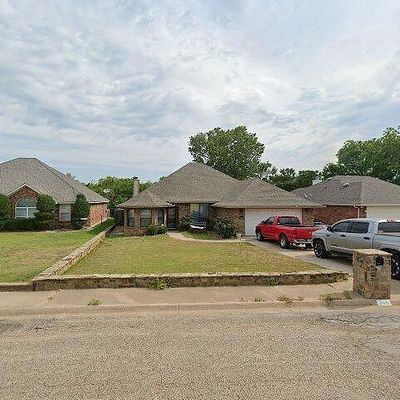 706 Spring Creek St, Cleburne, TX 76031