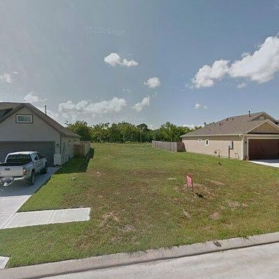 608 Township Dr, League City, TX 77573