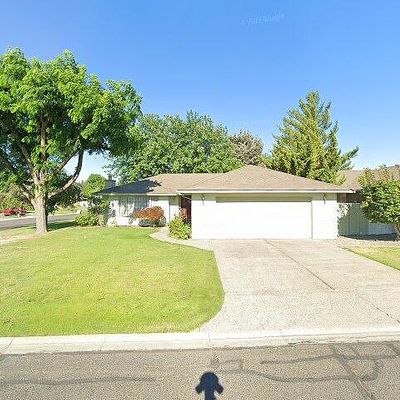 610 Park Pl, Yakima, WA 98908