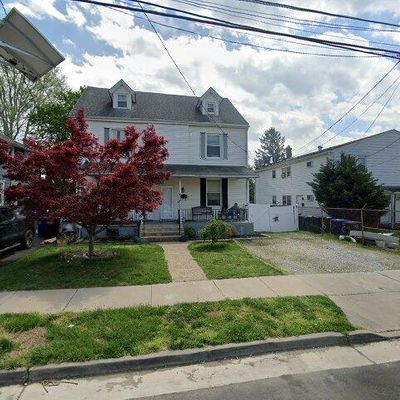 610 New Jersey Ave, Riverside, NJ 08075