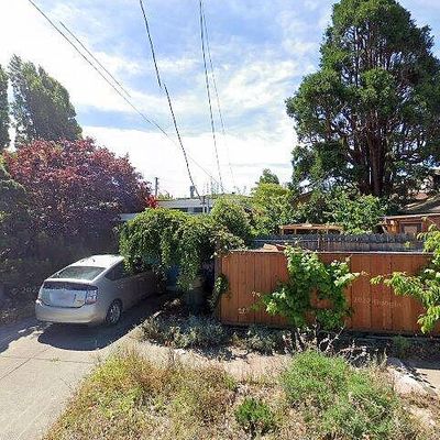 6102 Santa Cruz Ave, Richmond, CA 94804