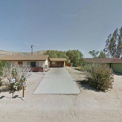 61940 Petunia Dr, Joshua Tree, CA 92252