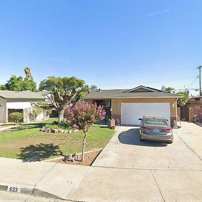 623 W Pico Ave, Clovis, CA 93612