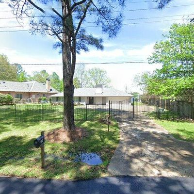 624 Lake Cavalier Rd, Madison, MS 39110