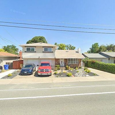 627 Elm Ave, Galt, CA 95632