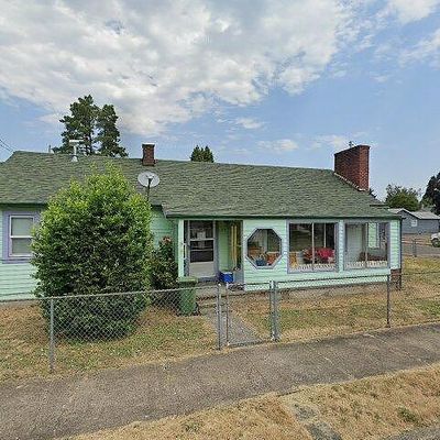 630 E Harrison Ave, Cottage Grove, OR 97424