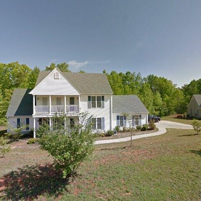 632 Revolutionary Dr, West Union, SC 29696