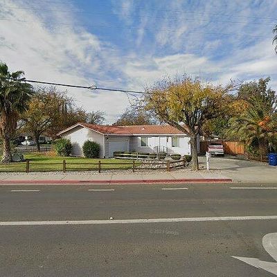 635 M St, Patterson, CA 95363