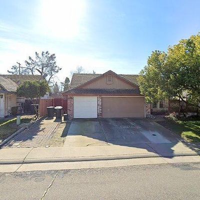 635 Vernon Oaks Dr, Roseville, CA 95678