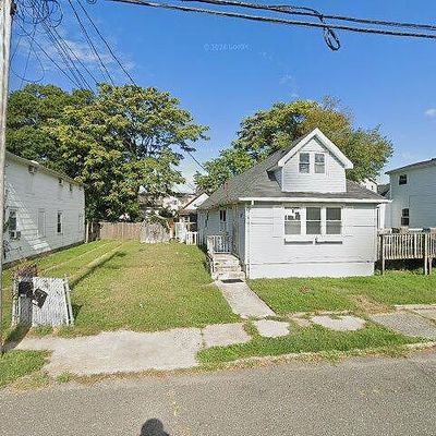 75 Pineview Ave, Keansburg, NJ 07734