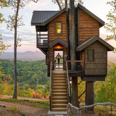 75 Treehouse Haven, Asheville, NC 28804