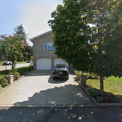 76 Terrace Ave, Nutley, NJ 07110