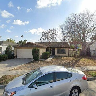 760 E Lanzit Ave, Los Angeles, CA 90059