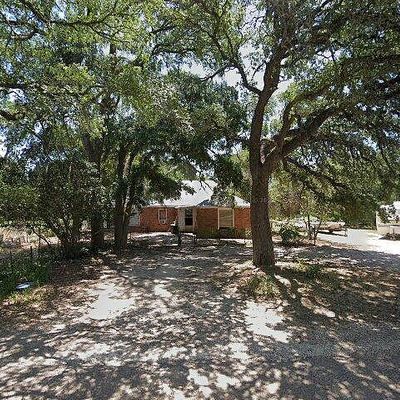 760 Greenbriar Rd, Gatesville, TX 76528