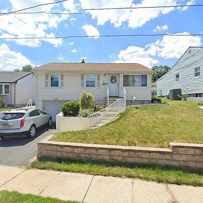 77 Conduit Way, Colonia, NJ 07067