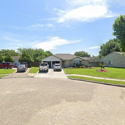 7706 Beaver Bend Ct, Baytown, TX 77521