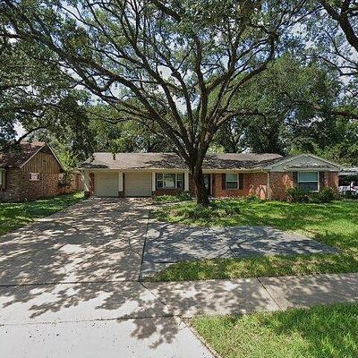 7722 Richmond Ave, Houston, TX 77063