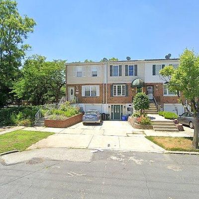 7854 Venus Pl, Philadelphia, PA 19153