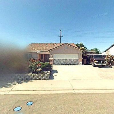 787 Foxtrotter Way, Galt, CA 95632