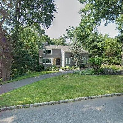 8 Craven Rd, Mountain Lakes, NJ 07046