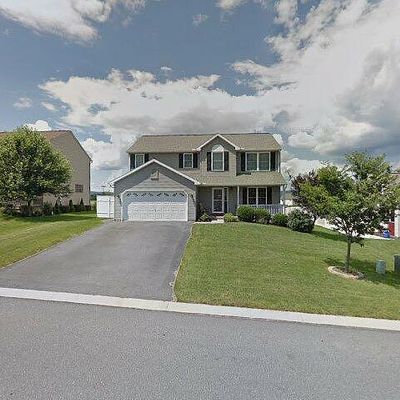 8 Mayflower Dr, Jonestown, PA 17038