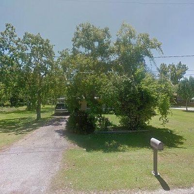 8013 Bellwood Dr, Hitchcock, TX 77563