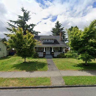 802 W Pioneer, Puyallup, WA 98371