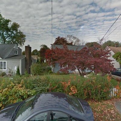 81 Burnside Pl, Haskell, NJ 07420