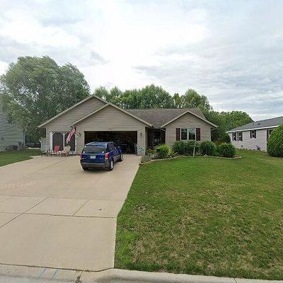 812 E Saint Joseph St, Green Bay, WI 54301