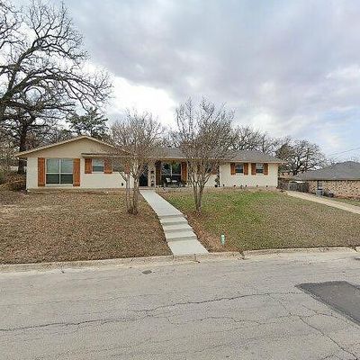 812 N Stewart St, Azle, TX 76020