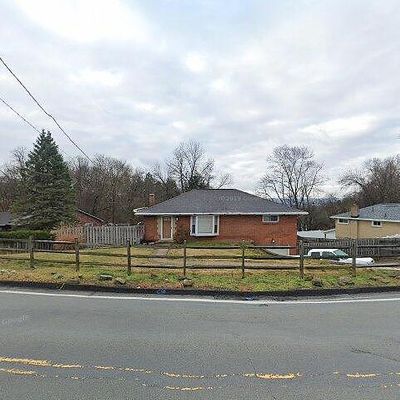 7067 Shannon Rd, Verona, PA 15147