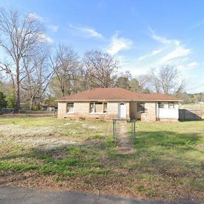 708 Cardinal St Corner, Camden, AR 71701