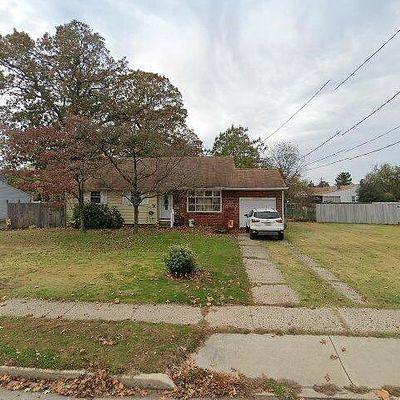 716 S Chester Ave, Delran, NJ 08075