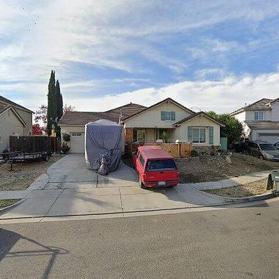 719 Beck Creek Ln, Patterson, CA 95363