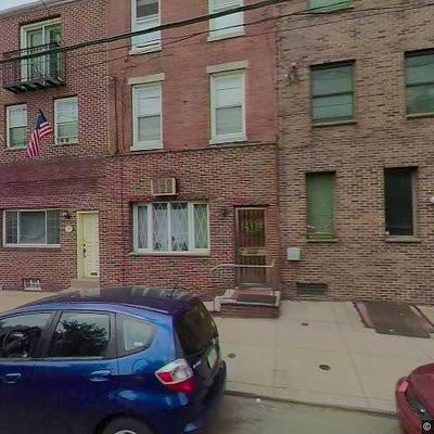 728 S 8 Th St, Philadelphia, PA 19147