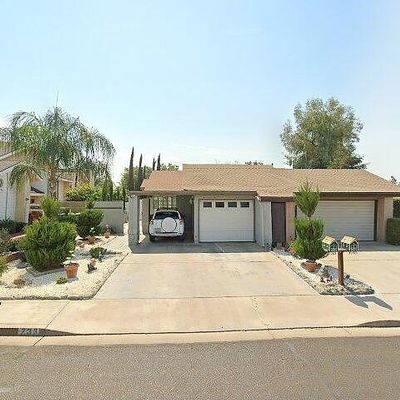 733 E Harold Ave, Visalia, CA 93292