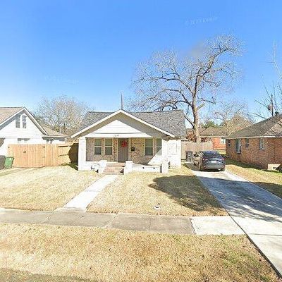 7349 Walker St, Houston, TX 77011