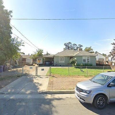 743 W Kern Ave, Tulare, CA 93274