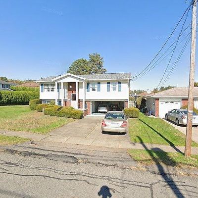 746 Kenwood Dr, Olyphant, PA 18447